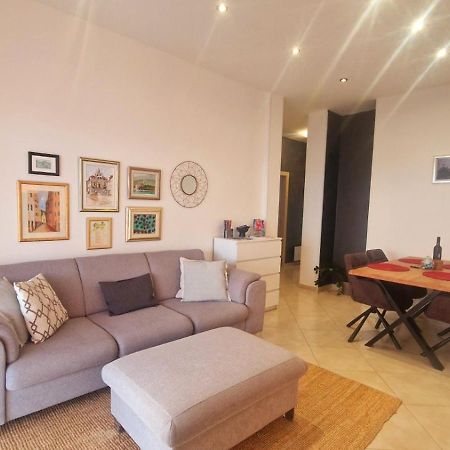 Apartment Mara Orasac Buitenkant foto