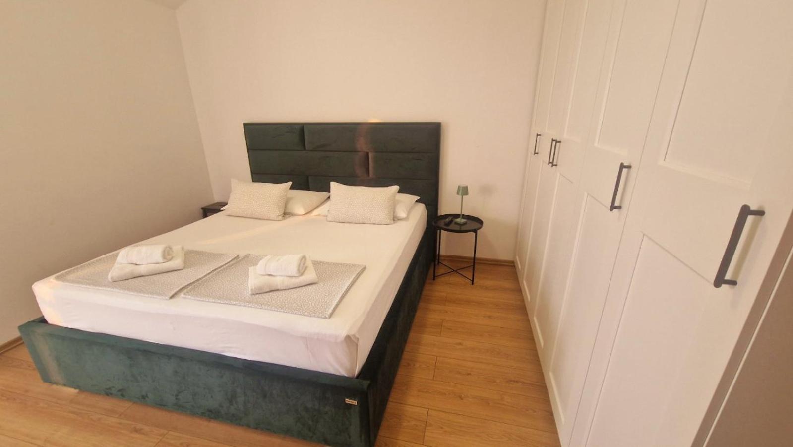 Apartment Mara Orasac Buitenkant foto